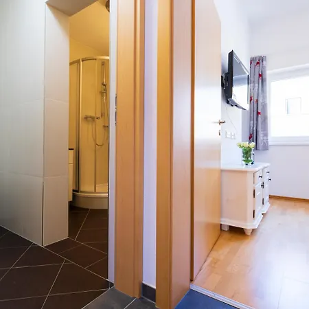 Mit Sauna *